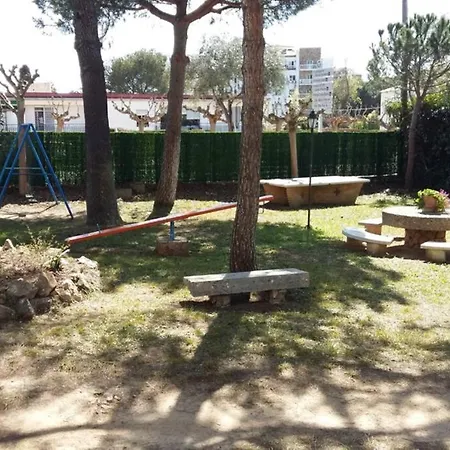 Al Lado De La Playa Con Parking Y Jardin Apartment